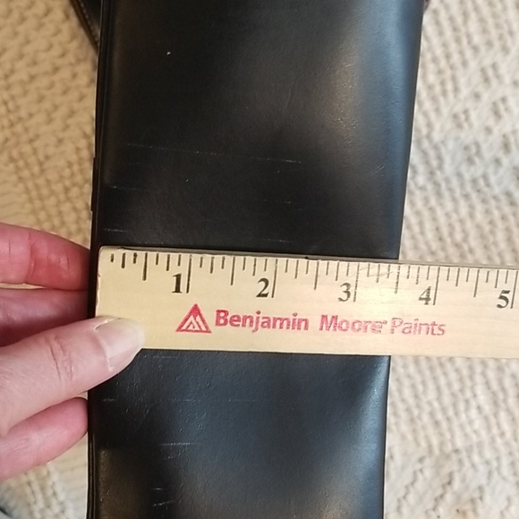 ARCADIA Made in Italy Embossed, Patent Leather Shoulder Bag Purse - Picture 16 of 16